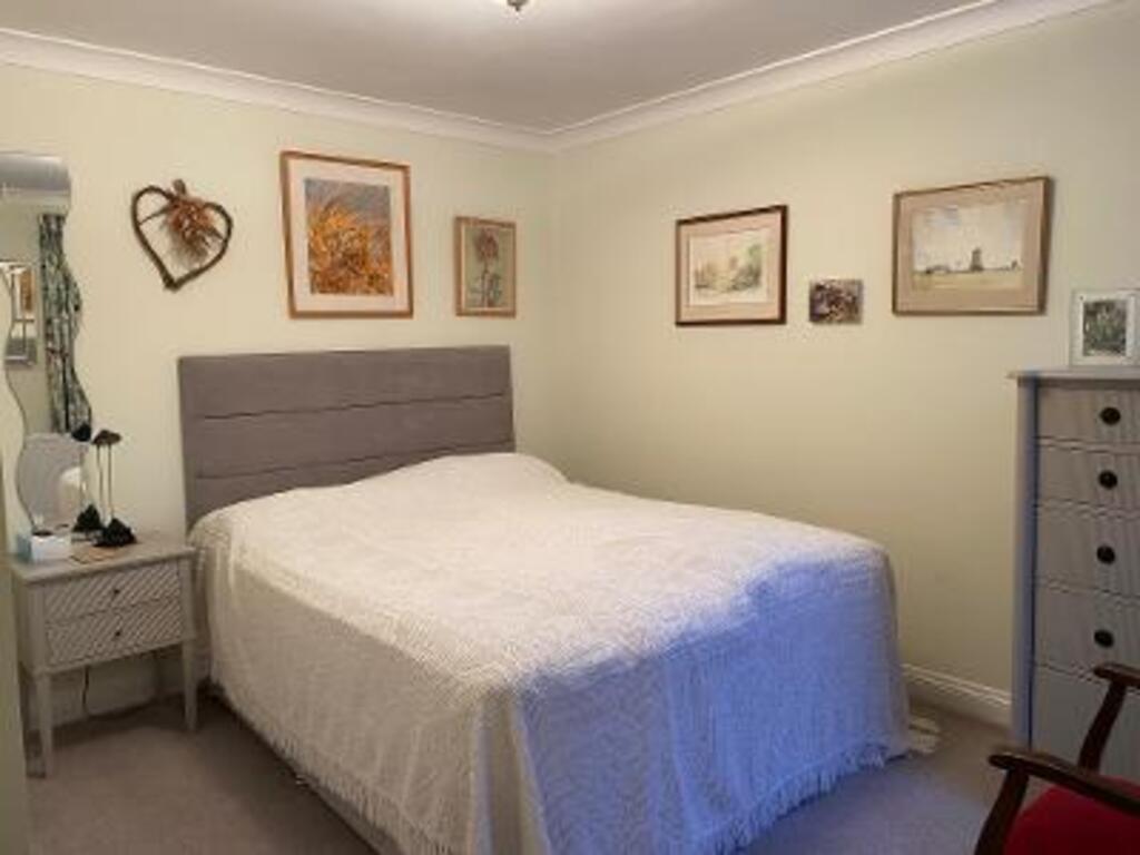 Bedroom 2  Bed is 'zip and link' so can be configured as a king or 2 twins.