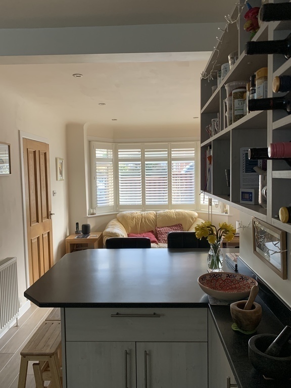 Open plan living area ( with kitchen)
