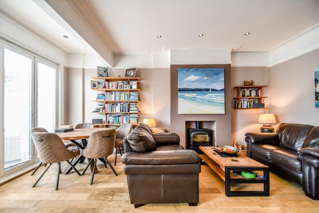 Family room/dining area