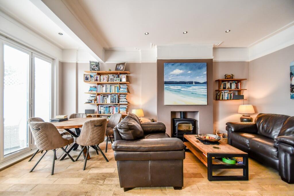 Family room/dining area