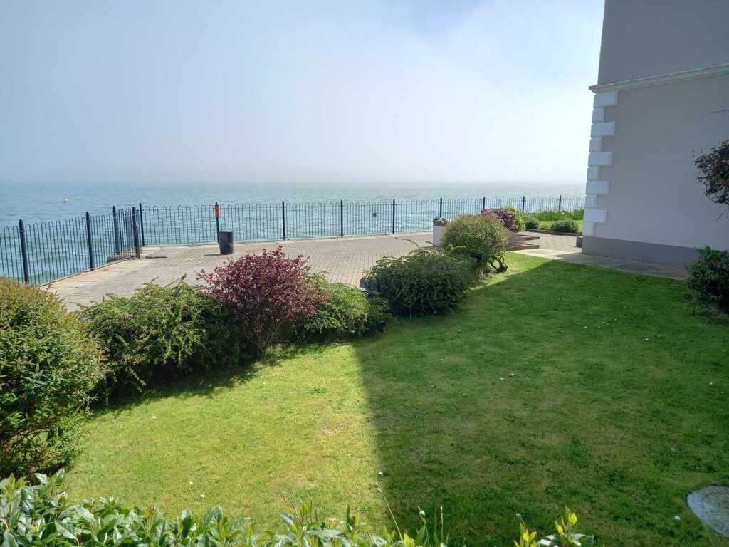 Front view over the bay