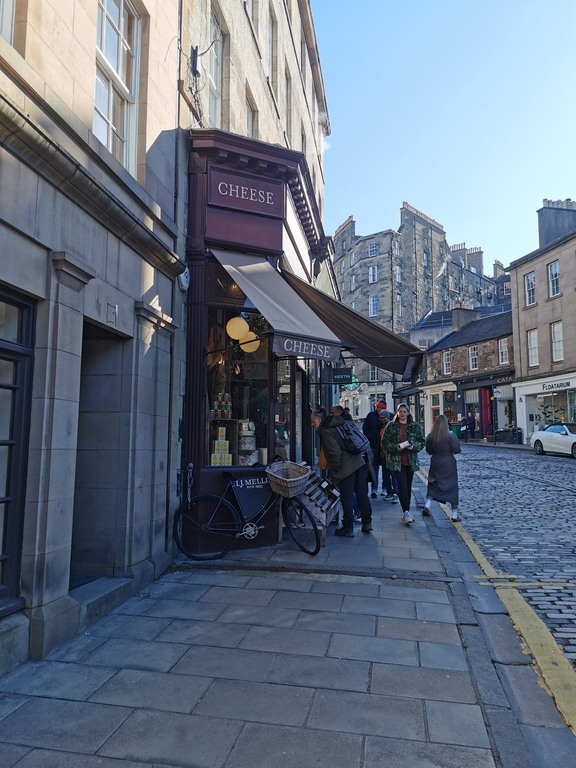 Shopping in nearby Stockbridge