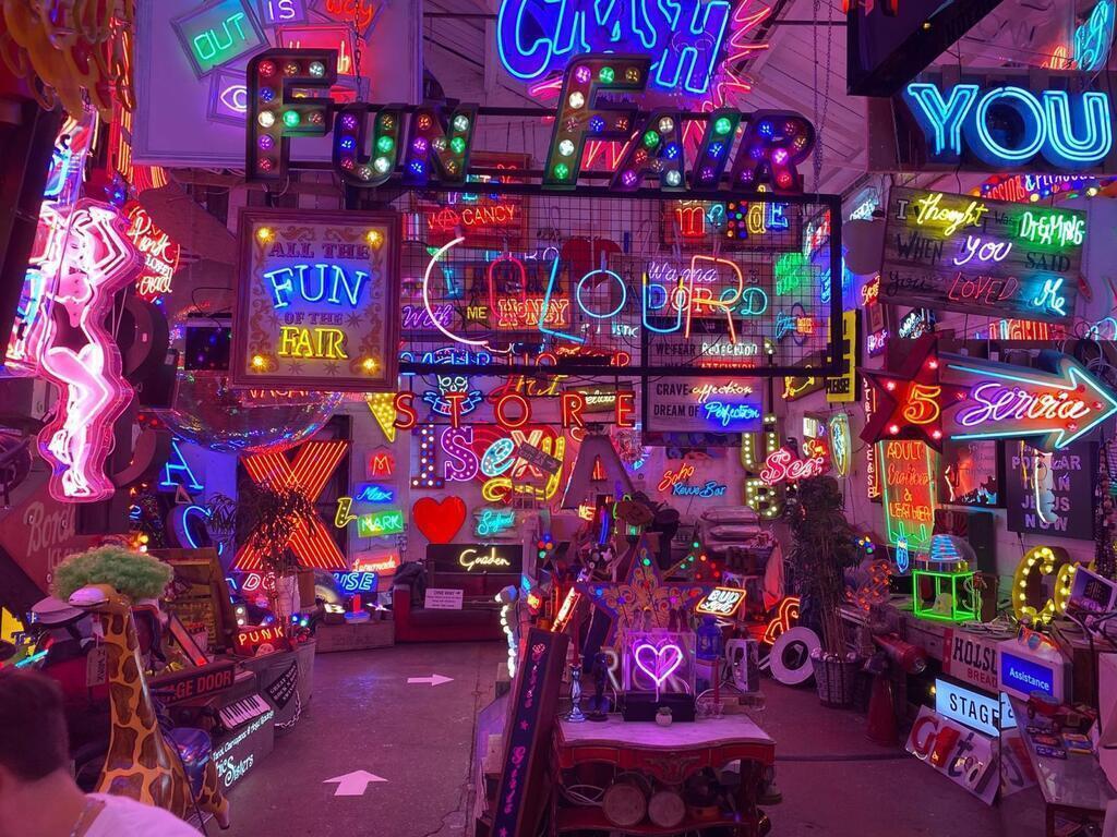 God's Own Junkyard (5 minutes walk)