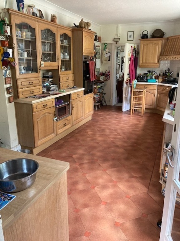 Kitchen towards hall