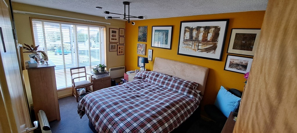 Bedroom 2, with king-size bed