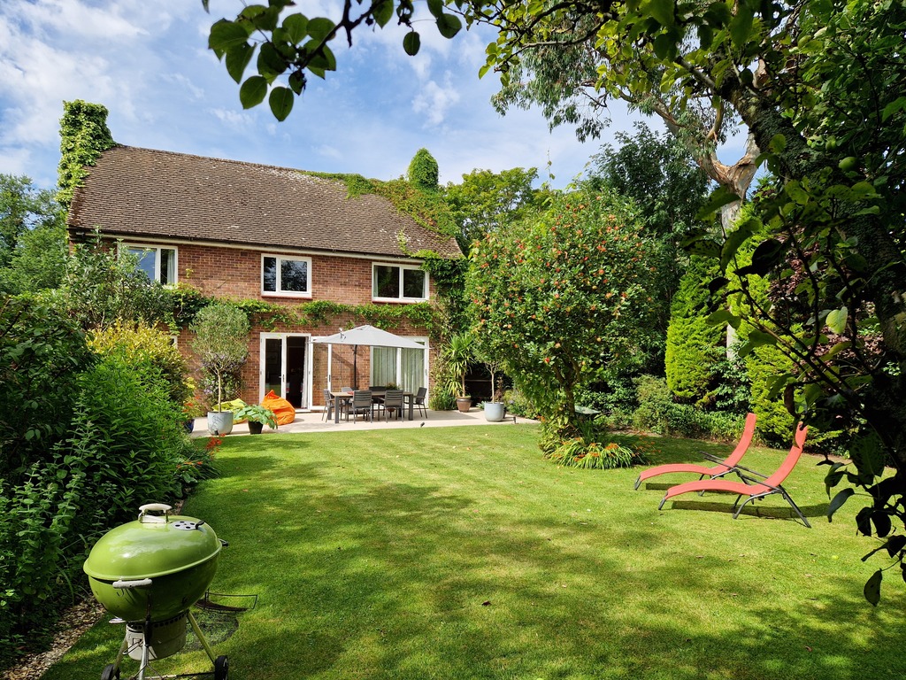 The house from the garden
