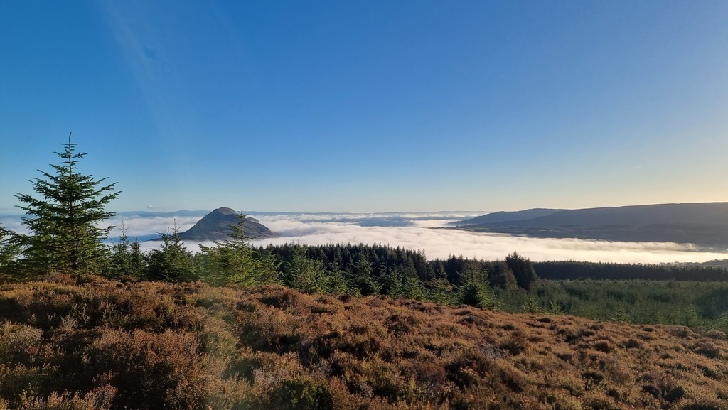 A hike up to Dun Fionn, with views over to Holy Isle
