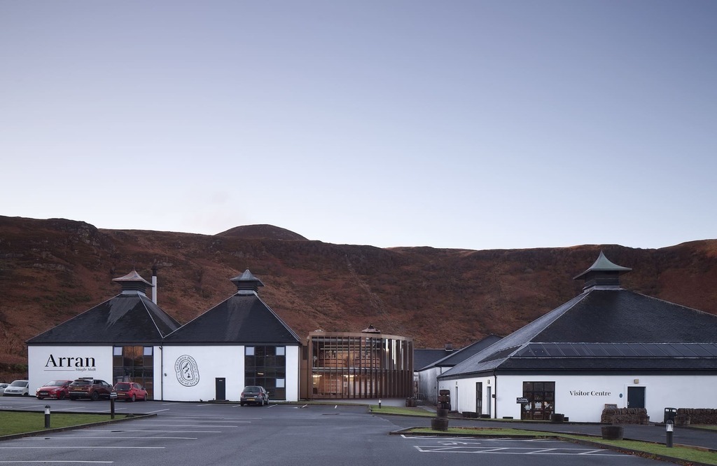Take a whisky tour at Lochranza or Lagg distilleries 