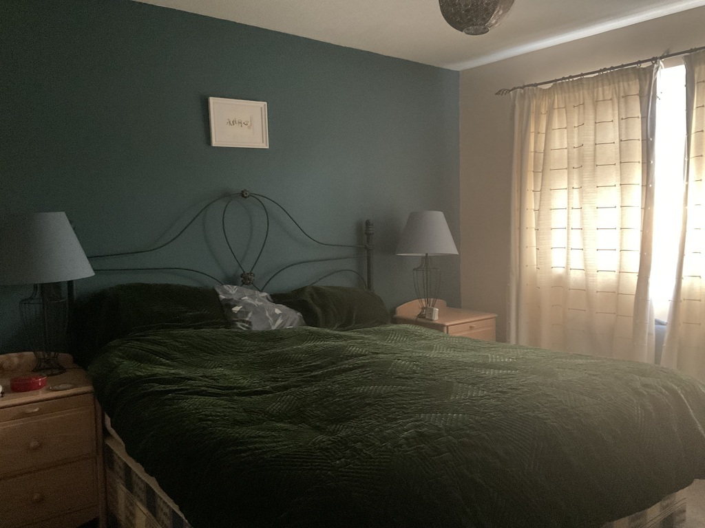 Main bedroom-super king mattress