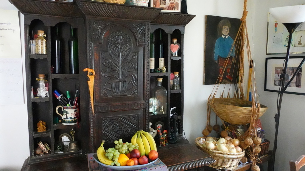 Kitchen - Dresser & Vegetable Basket
