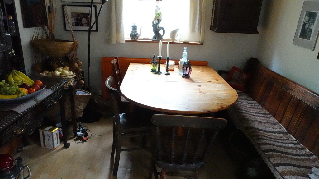 Kitchen - Dining Table can open for 8 people