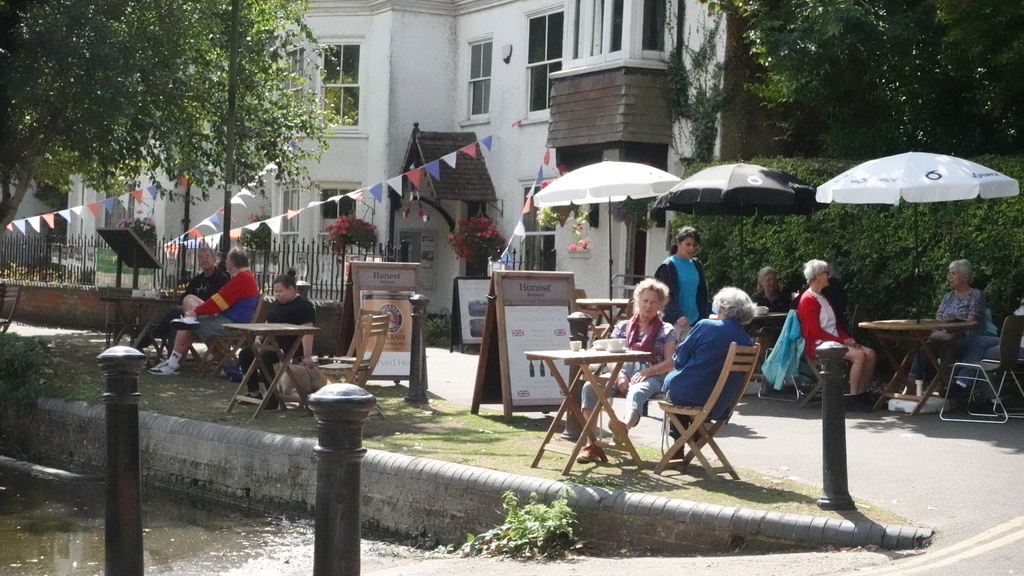 Carshalton Honeywood Museum cafe - 50m from Barn
