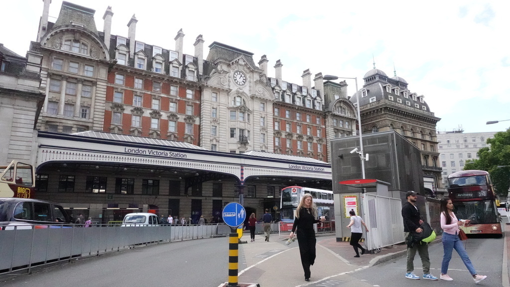 Victoria Station Building