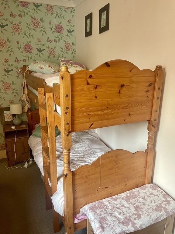 Second bedroom with bunk beds