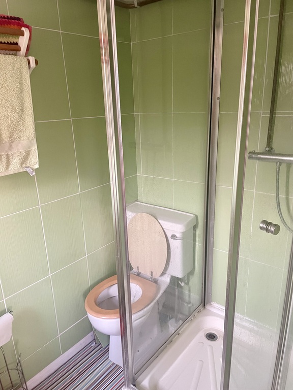 Second floor shower room 