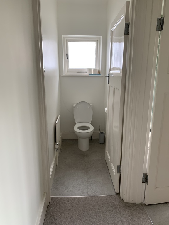 Upstairs toilet 