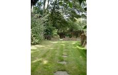 Towards right rear garden