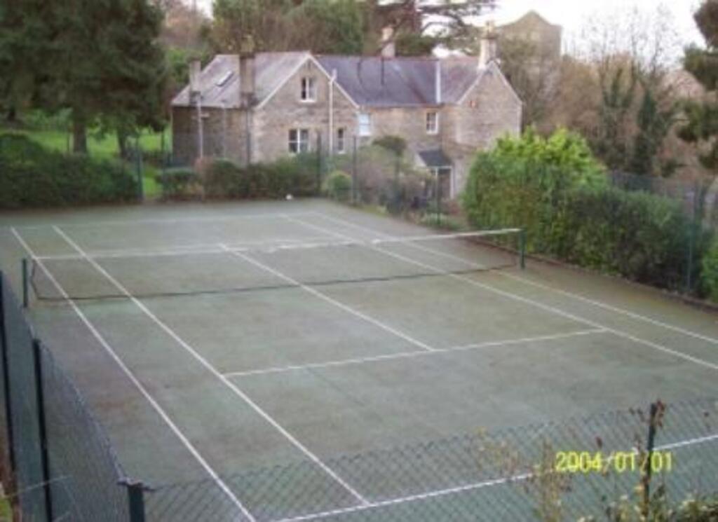 Tennis court