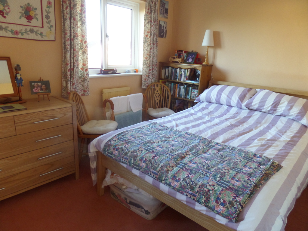 Second bedroom with double bed