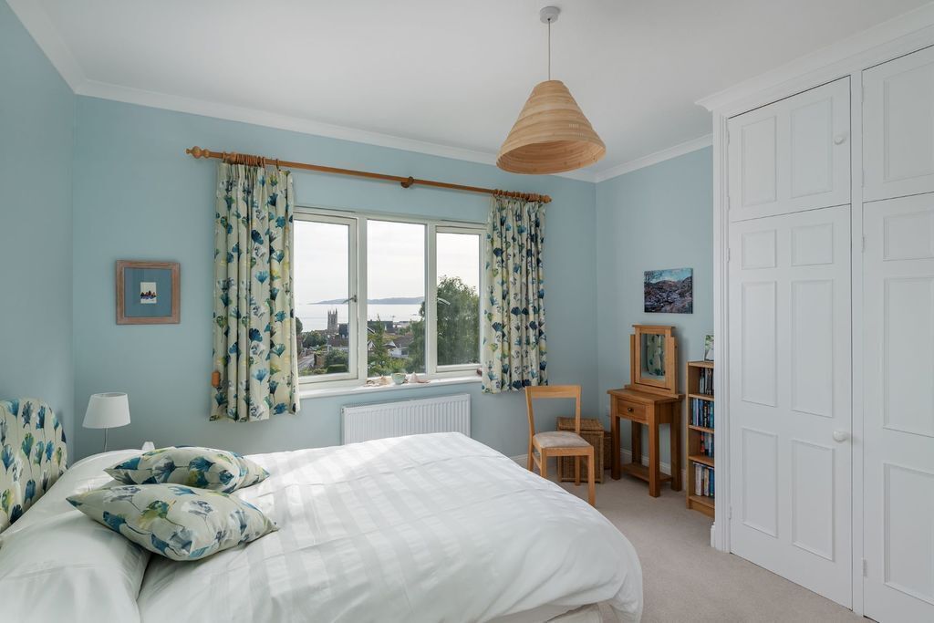 Bedroom 2, with double bed