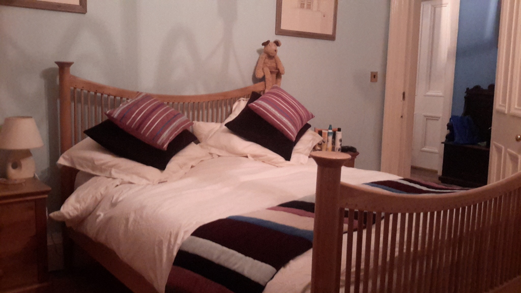 King sized bed in main room, tempur mattress. ..very comfy!