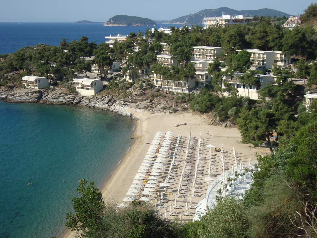 TOSKA  BEACH  700M  AWAY  FROM  HOME