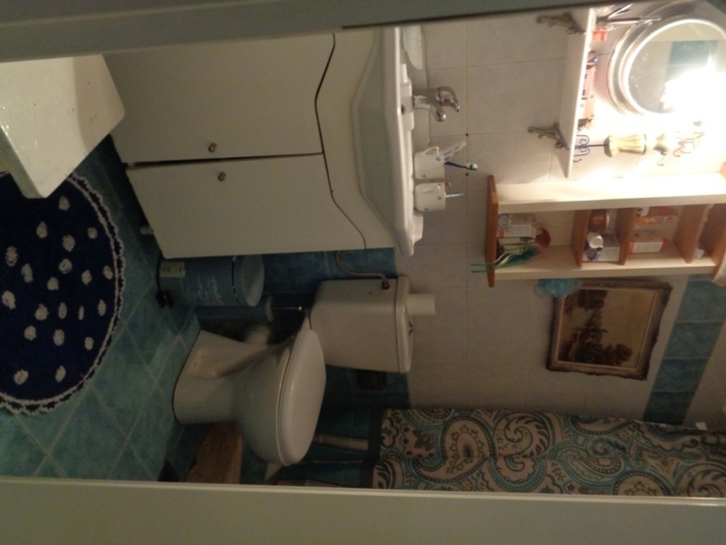 GROUND FLOOR'S   WC-SHOWER