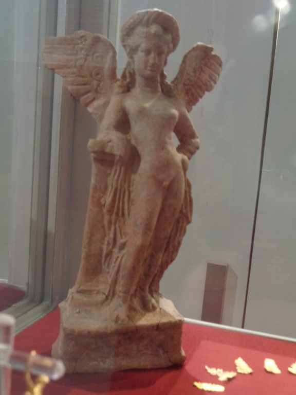 ONE CERAMIC  OF ANCIENT TIMES I EXPOSED AT  SERRES  TINY ARCHAELOGICAL MUSEUM