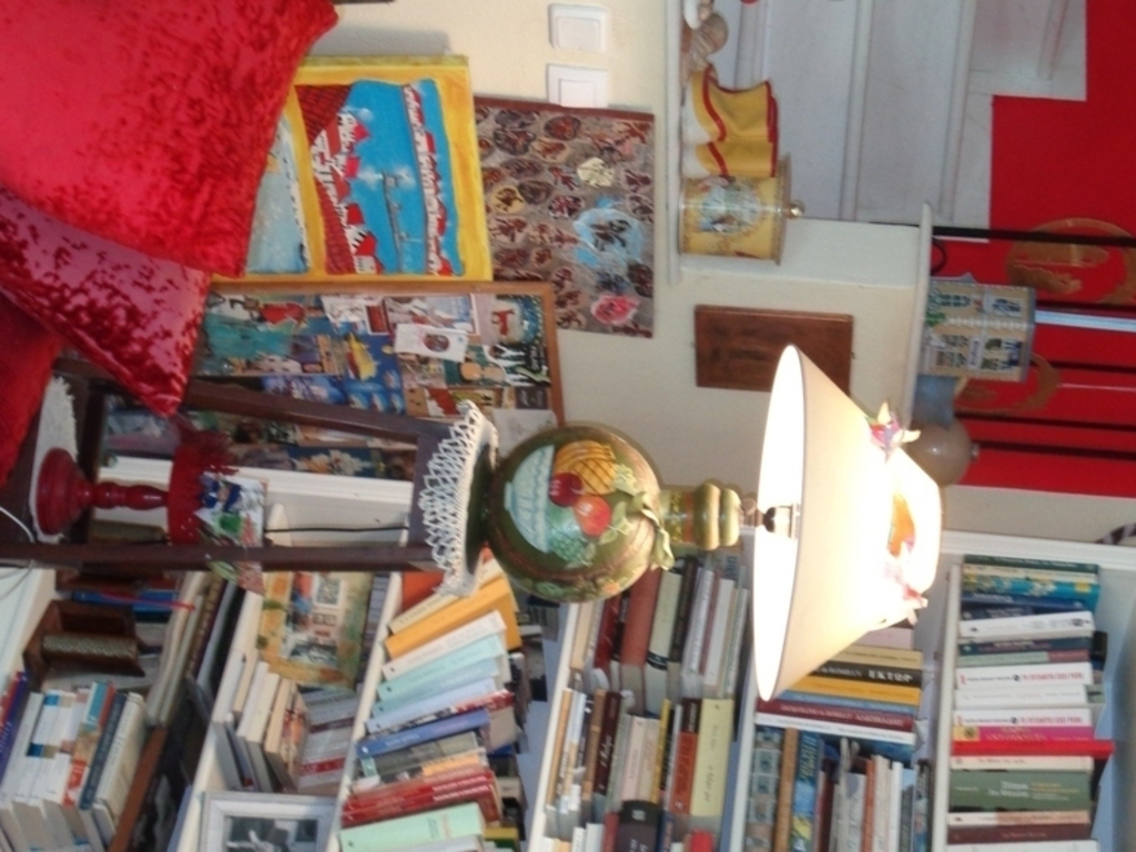 SITTING -GROUND FLOOR