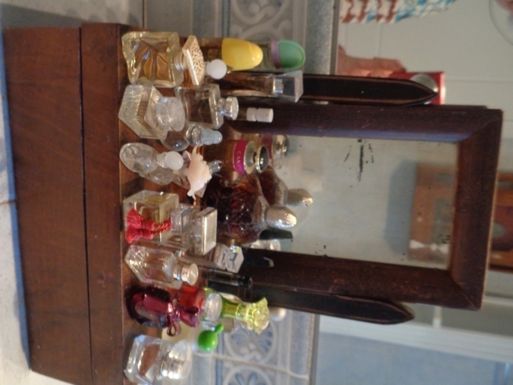 parfumes little botles collection