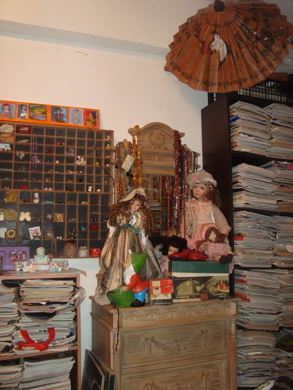 it's an ex-bedroom-storage .at ground floor's roon