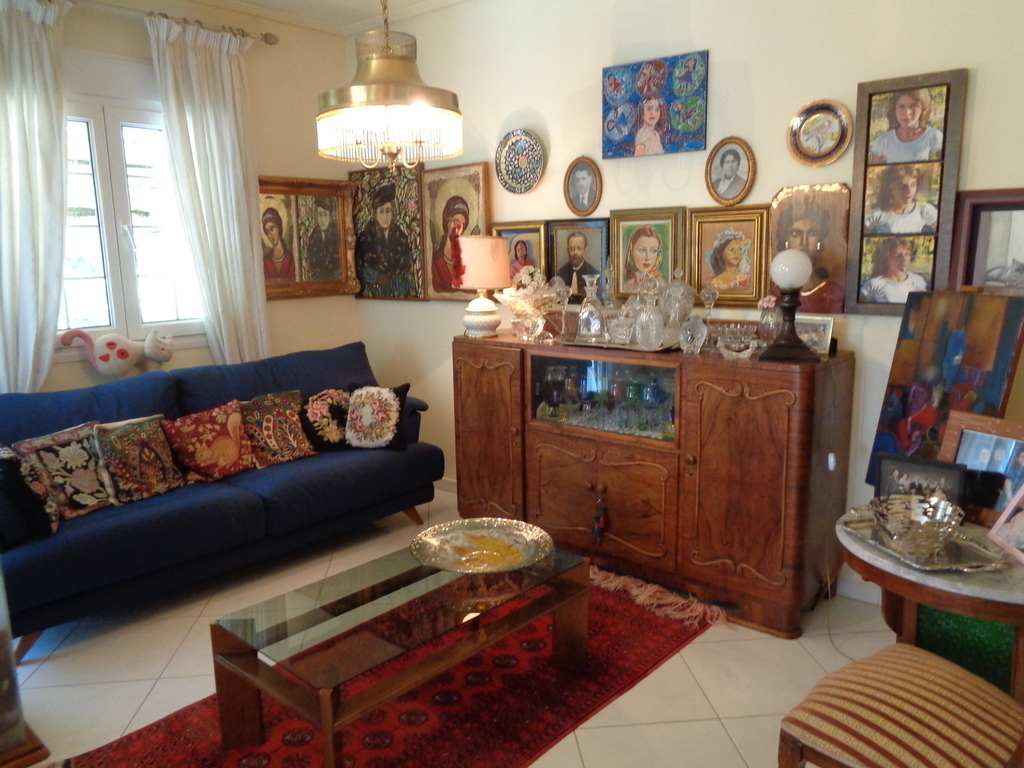 MIDDLE FLOOR'S  SECOND SITTING