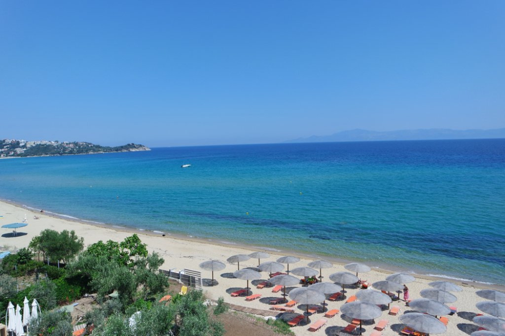 SOMEWHERE IN THE LENGTH OF  PALIO   SEASHORE