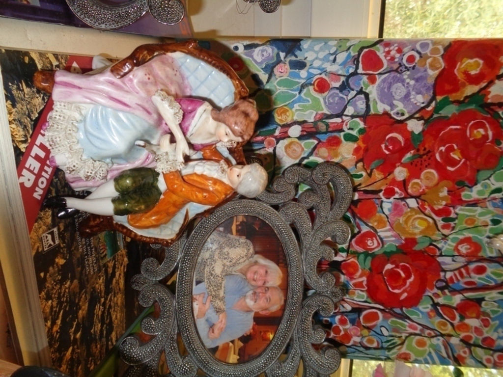 DETAILS IN MIDDLE FLOOR