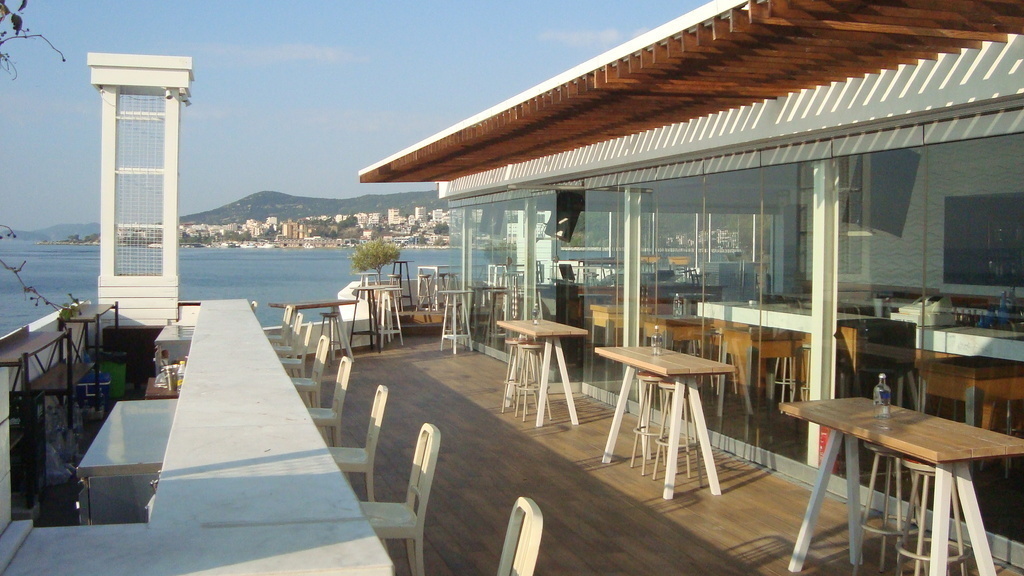 AQUA  night club   by  the  sea   downtown  next to rapsani  beach