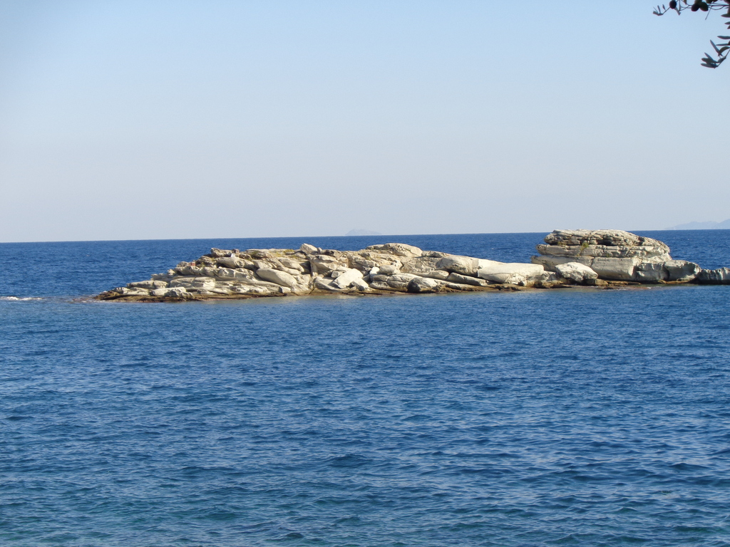 SEA-GULLS  ISLAND..A SO TINY ONE...IF YOU KNOW SWIMMING YOU CAN REACH IT..