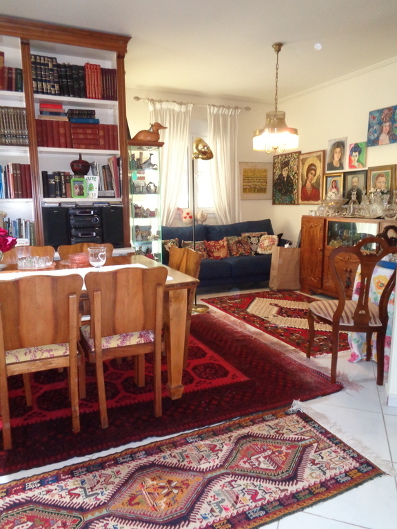 SITTING ROOM'S  MEAL TABLE AND ANOTHER   SITTING NOOK