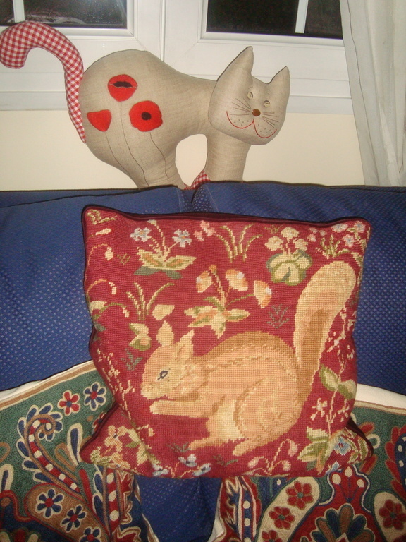 ARTS AND CRAFTS-ANIMAL LOVE