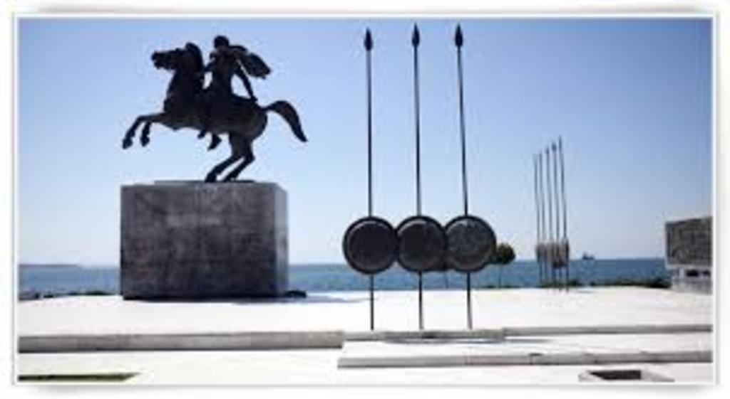 ALEXANDER'S THE GREAT STATUE AT THE HARBOUR OF THESSALONIKI
