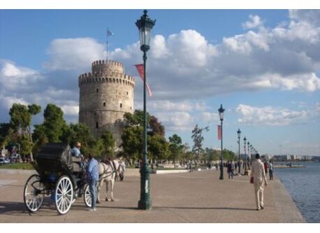 THE WHITE TOWER AT THE HARBOUR OF THESSALONIKI