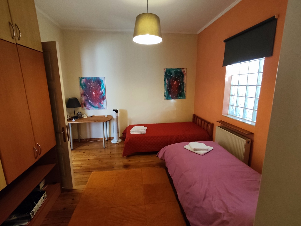 room1 with two single beds