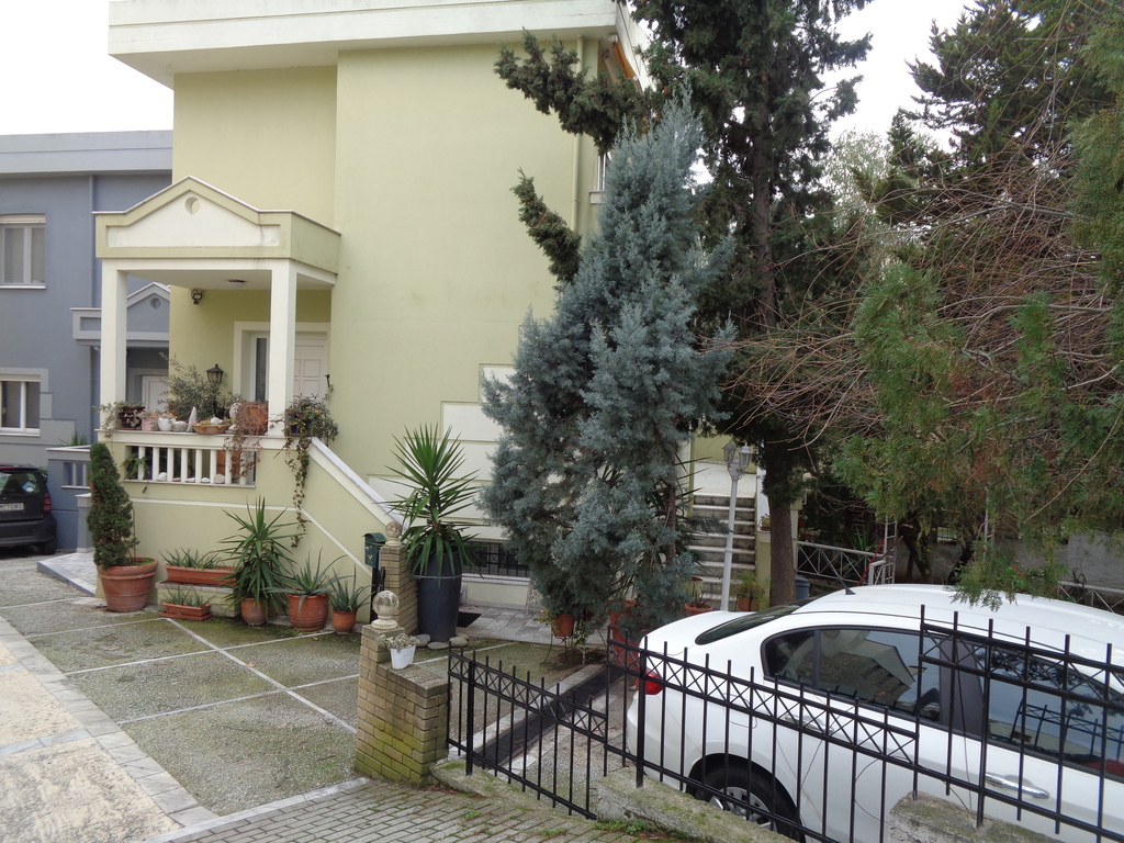 home entrance and garden-parking entrances.