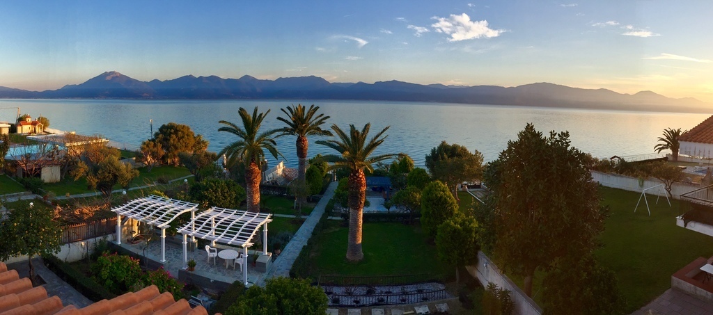 Exotic Waterfront Villa with private beach on the Corinthian Gulf