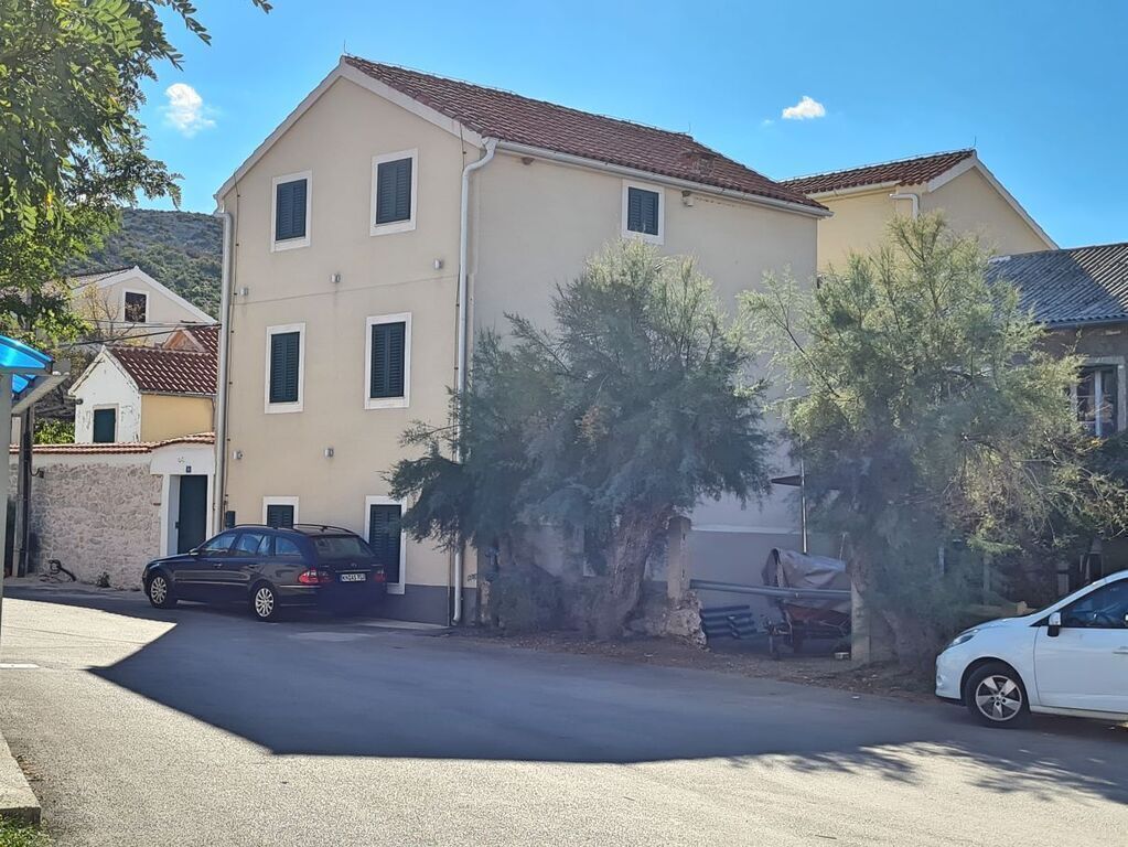 Parking and the rear entrance