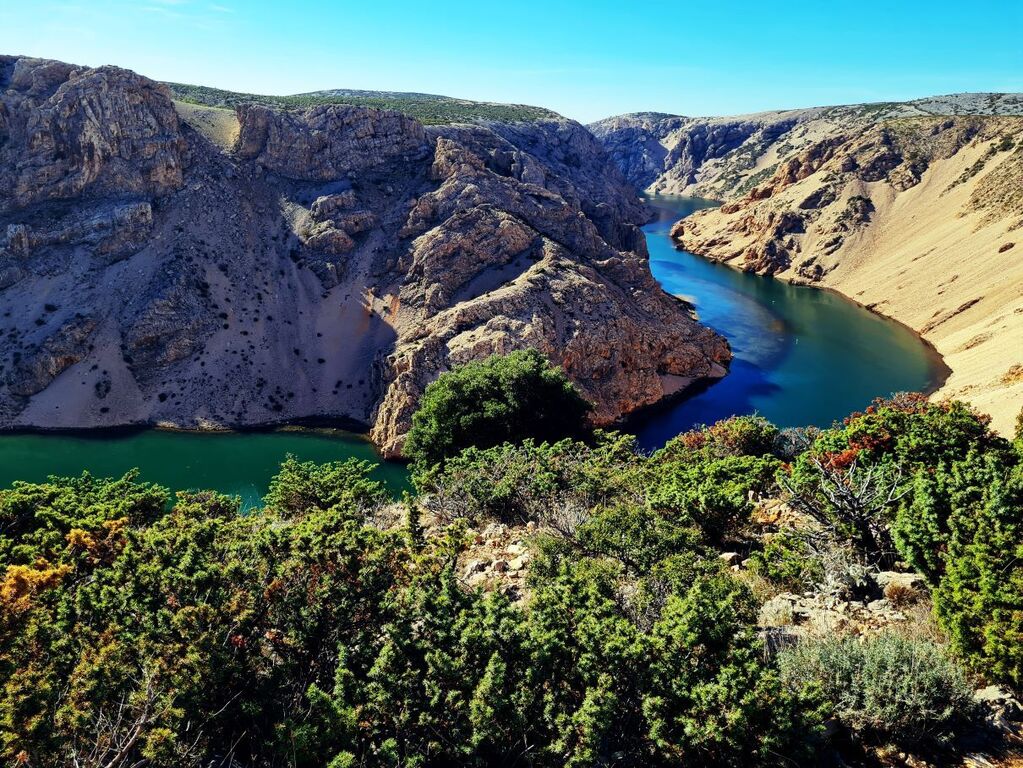 Zrmanja river canyon - a rafting paradise