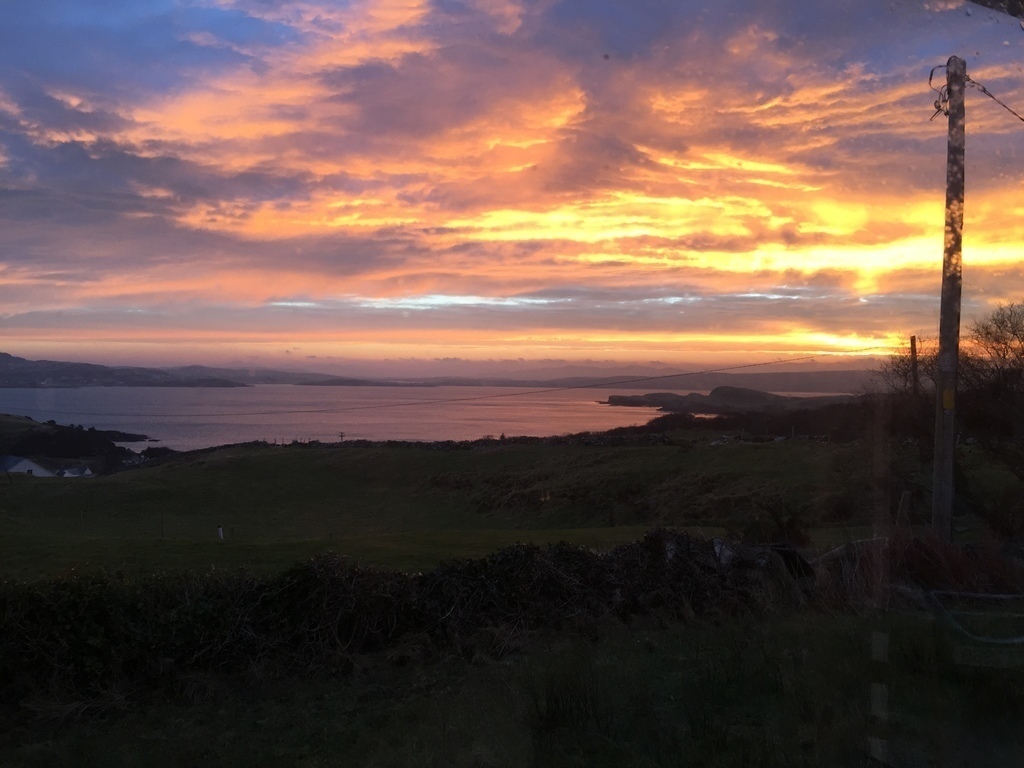 If you are up early watch the Sunrise from the sun room