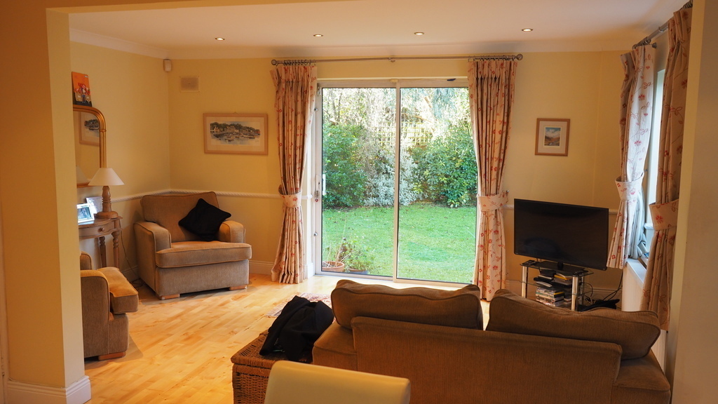 The small sitting room overlooking the garden 