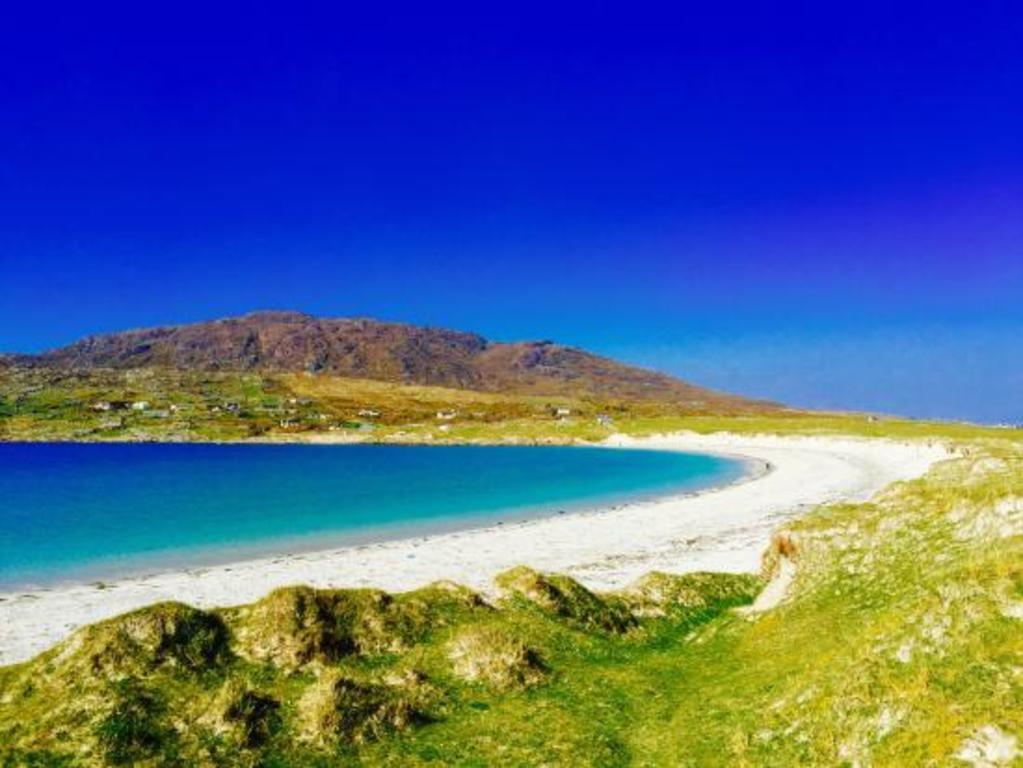 Dogs' Bay  beach, Roundstone