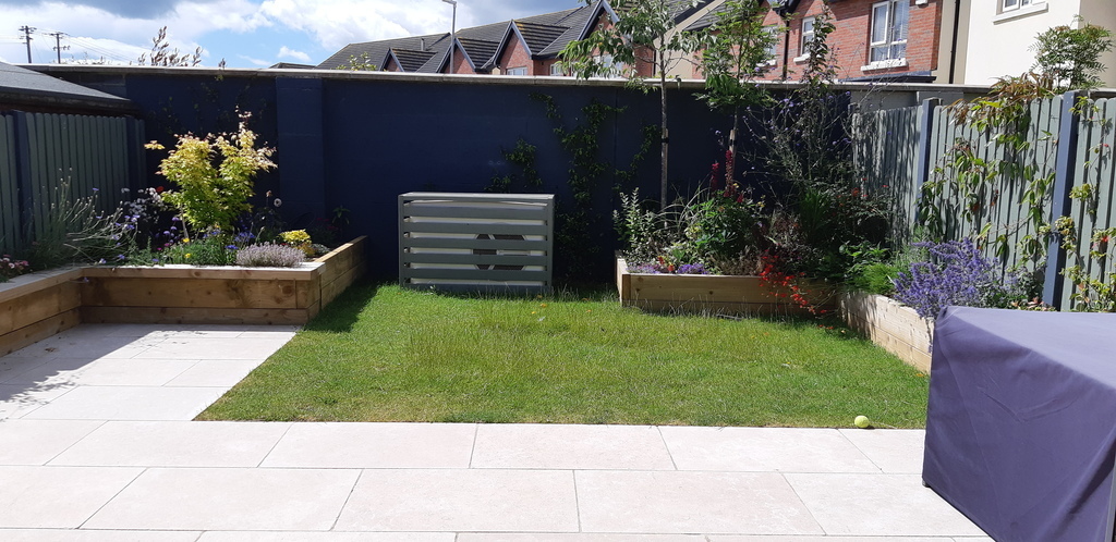 A lovely sun trap for your morning coffee and your evening BBQ!