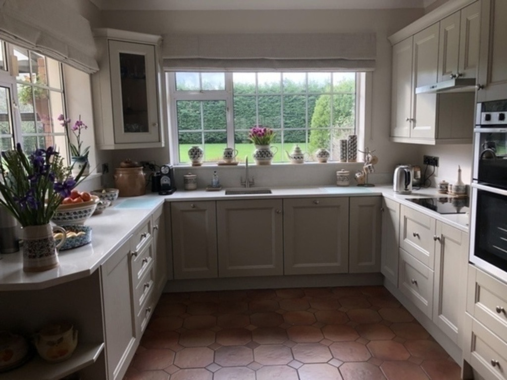 New Kitchen with all appliances. Separate laundry/utility room.